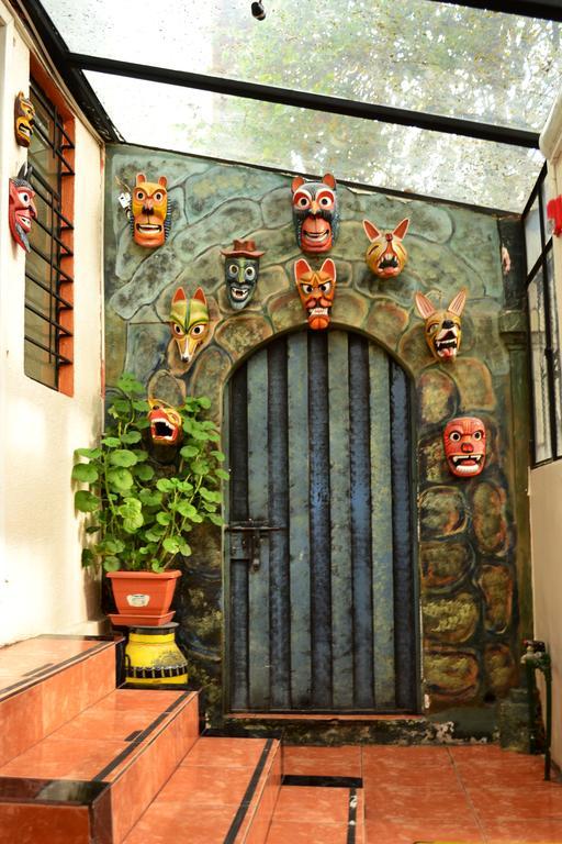 Hostal Loro Verde 基多 外观 照片