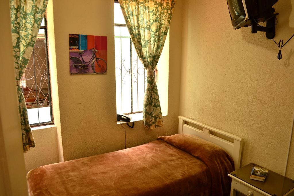 Hostal Loro Verde 基多 外观 照片